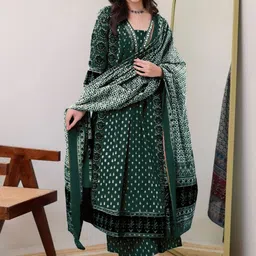 Aaghnya Floral Printed V-Neck Straight Anarkali Kurta With Palazzos & Dupatta image 3