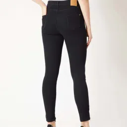 Miss Chase Black Slim Fit Mid Rise Clean Look Cropped Embellished Stretchable Denim Jeans image 4