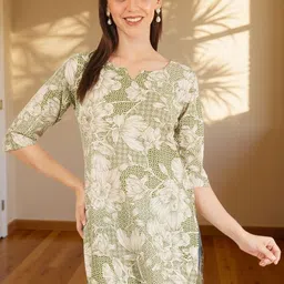Diktmark Women Floral Printed Round Neck Pure Cotton Kurti image 1