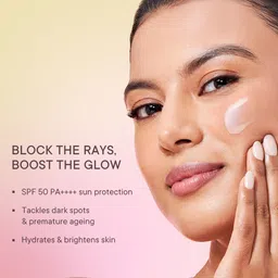 Quench Glow Fluid Sunscreen SPF 50 PA++++ with 2% Niacinamide & Cherry Blossom image 4