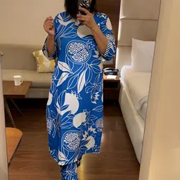 Lookmark Women Floral Printed Kurta with Trousers-image-79