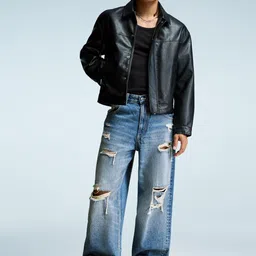 Bershka Men Super Baggy Mid-Rise Mildly Distressed Light Fade Cotton Jeans-picture-10