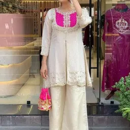 VS MALL Women Ethnic Motifs Embroidered Regular Thread Work Kurta with Palazzos image 2