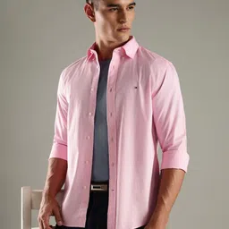 Tommy Hilfiger Men Slim Fit Solid Spread Collar Cotton Casual Shirt-picture-2