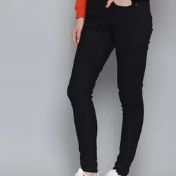Levis Women 711 Skinny Fit Stretchable Jeans image 2