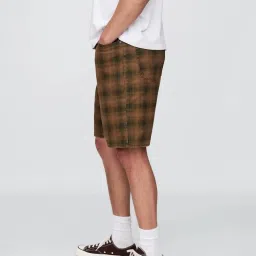 GAP Khaki Checked Regular Fit Shorts image 3