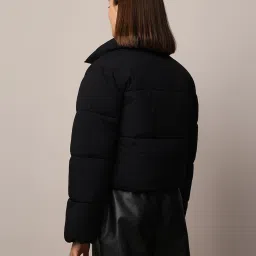 Only Black Graphic Print Puffer Jacket image 3