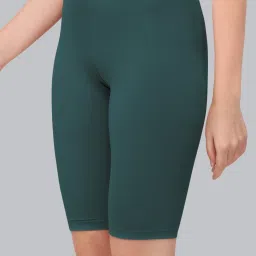 Soie Green Solid Cycling Shorts image 3