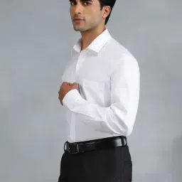 JadeBlue White Cotton Regular Fit Solid Shirt-picture-36