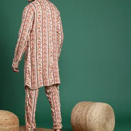 Sangria Men Floral Printed Regular Kurta with Trousers image 5