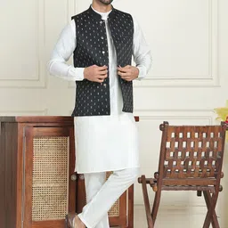 Anouk White Band Collar Straight Kurta With Trousers And Nehru Jacket-image-45