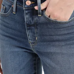 levi's Women's 311 Blue Skinny Fit Mid Rise Jeans image 5