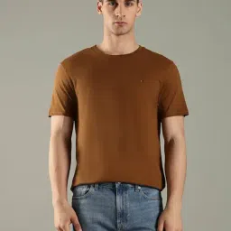 Tommy Hilfiger Brown Cotton Regular Fit T-Shirt-picture-16