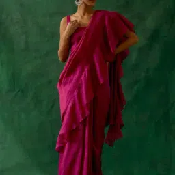 Vinusto Coordinate Set Ruffled Saree and Blouse in Hot Pink Chanderi Handloom with Gold Zari Belt-picture-18