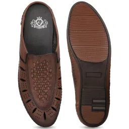 Atesber by Inc.5 Men's Brown Mule Shoes image 3