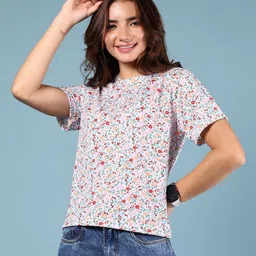 V-Mart Women Floral Printed Pockets T-shirt-image-73