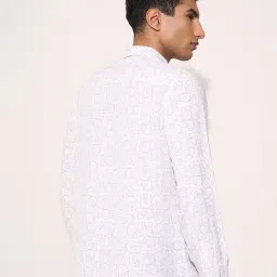 Peregrine By Pantaloons White Regular Fit Printed Shirt image 2