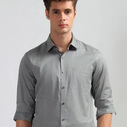 Arrow Men Geometric Printed Spread Collar Cotton Casual Shirt-image-8