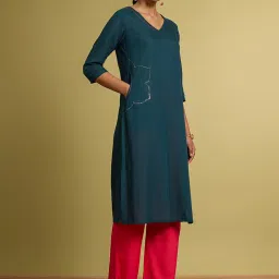 Taneira Dark Green Regular fit Viscose Cotton Kurthas image 3