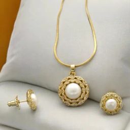 Sri Jagdamba Pearls Dealer Manya Pearl Pendant Set-picture-46