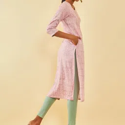 Soch Onion Pink Rayon Floral Foil Printed Kurta With Gotta Patti image 3