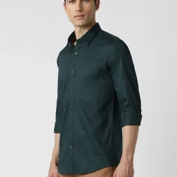 Peter England Green Cotton Slim Fit Printed Shirt image 3