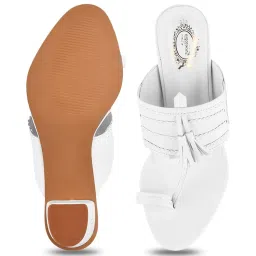 Shoetopia Women's White Toe Ring Sandals image 3