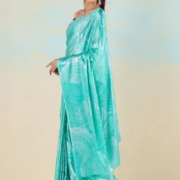 navyasa by liva Green Printed Saree With Unstitched Blouse image 3