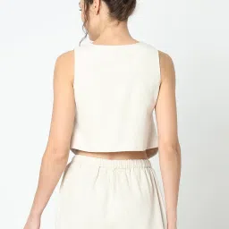 Vero Moda Beige Regular Fit Waistcoat image 3