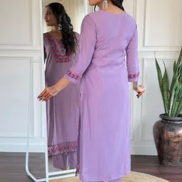 LIVIX Women Floral Embroidered Regular Thread Work Chanderi Cotton Kurta with Trousers & With Dupatta image 2