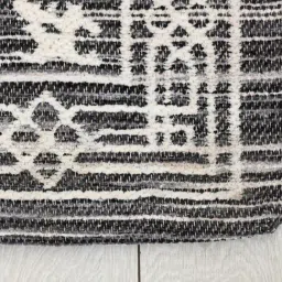 Ariana Black Cotton Anti-Skid Bathmat (52 X 88 Cm) image 3