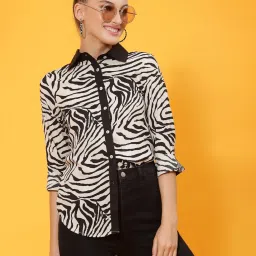 KASSUALLY Beige & Black Printed Shirt image 3