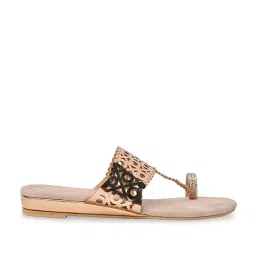 Rocia by Regal Women's Rose Gold Toe Ring Sandals image 3