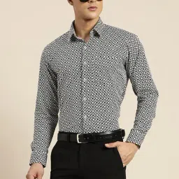 Hancock White & Black Cotton Slim Fit Printed Shirt-picture-32