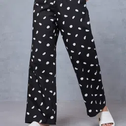 Bewakoof Black Printed Cotton Pyjamas image 3