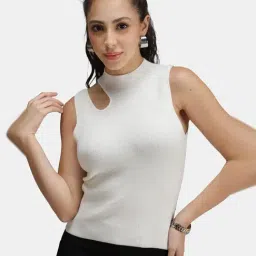 VIRGIO White Slim Fit Solid Top image 4