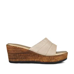 Inc.5 Women's Antique Gold Casual Wedges image 3