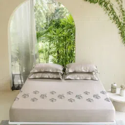 DDECOR Live beautiful Motif Ash Grey 210 TC Cotton King Bed Sheet with 2 Pillow Covers-image-27