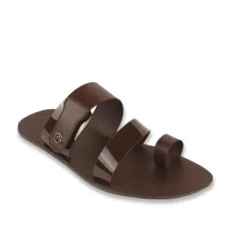 Metro Men's Brown Toe Ring Sandals image 2