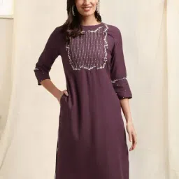 MIRCHI FASHION Purple Embroidered Straight Kurta-image-4
