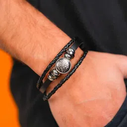 Mali Fionna Men Leather Multistrand Interlock Bracelet image 4