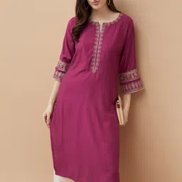 Melange by Lifestyle Women Geometric Flared Sleeves Sequinned Kurta-picture-10