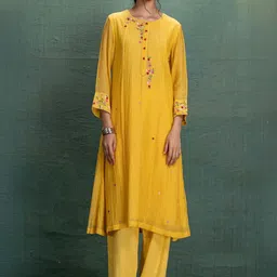 Kahani Lush Women Embroidered Pure Cotton Tunic With Trousers Co-Ords image 1