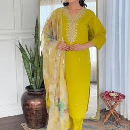 J.KANJI Women Floral Embroidered Thread Work Kurta With Trousers & Dupatta Kurta Sets-picture-30