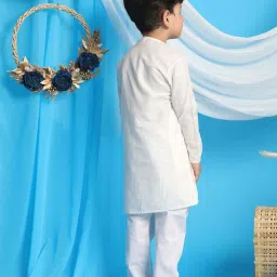 VASTRAMAY Boys Cream & White Embroidery Full Sleeves Kurta Sets image 3