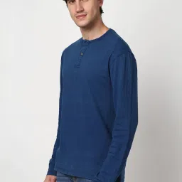 Peter England Navy Cotton Regular Fit Texture Henley T-Shirt image 3