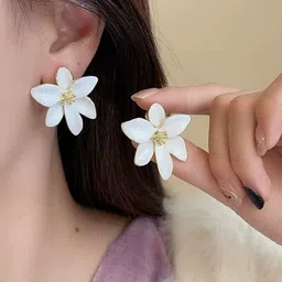 KRENOZ Rhodium-Plated Floral Shaped Studs image 4