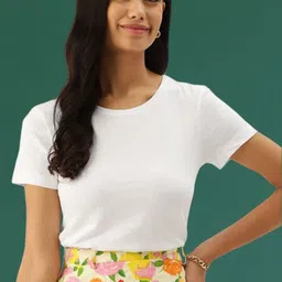 DressBerry Women Solid Round Neck Pure Cotton T-shirt-image-42