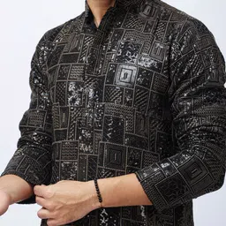 Aesthelia Men Embroidered Jacquard Kurta image 2