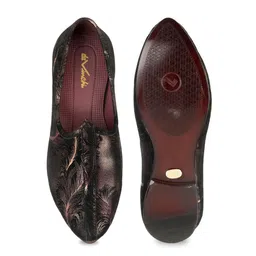 DAVINCHI Men Printed Round Toe Leather Mojaris image 3
